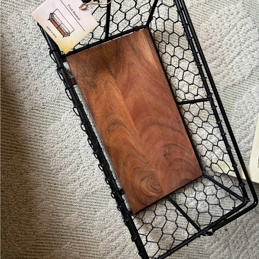 Wire fruit basket new